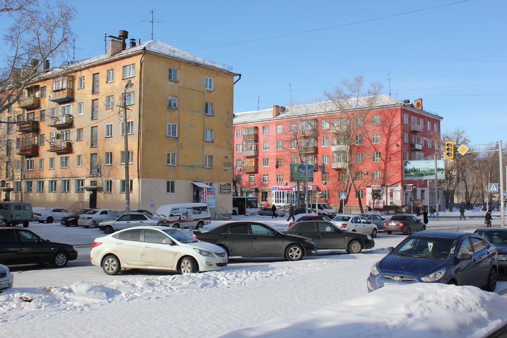 Ust-Kamenogorsk Hotel Buitenkant foto